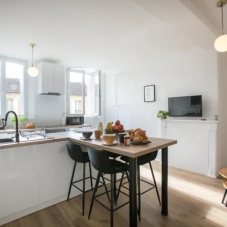 Sejour De Charme T3 Centre Historique Apartment